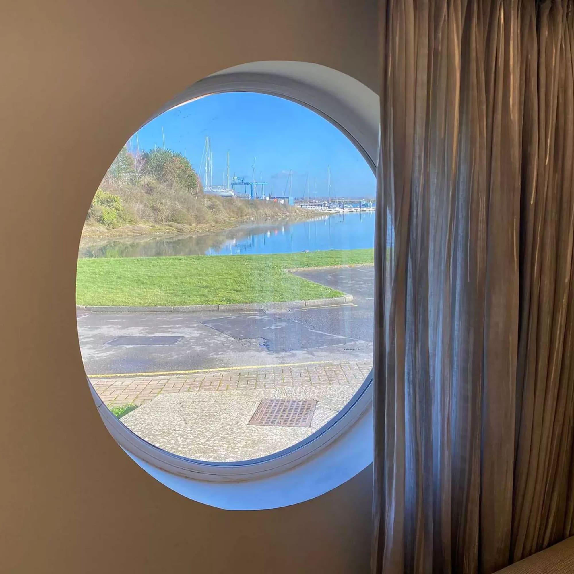 Langstone Quays 4*