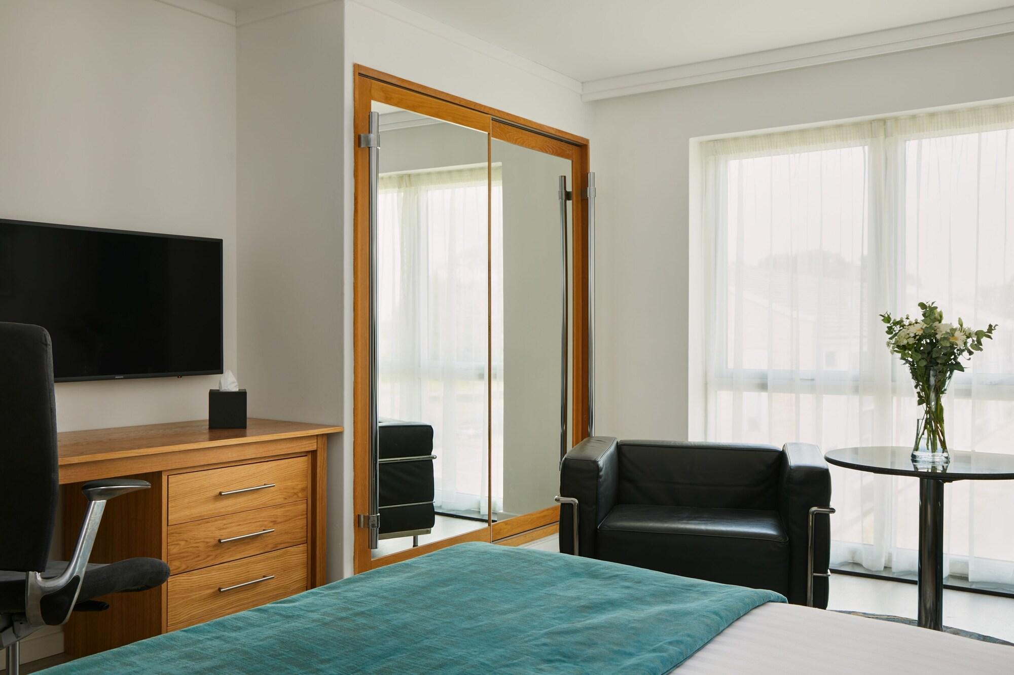 Hotel Langstone Quays Resort, Portsmouth 4*