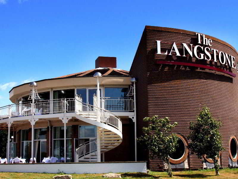 Langstone Quays Resort, Portsmouth 4*